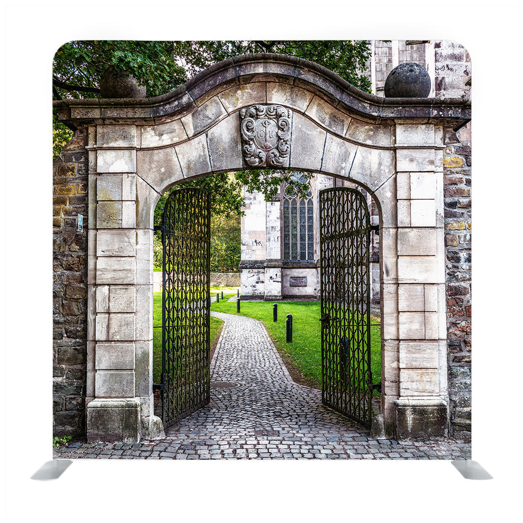 Old Brick Gate To A Yard Backdrop - Backdropsource