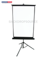 Pasaporte para fotografía con fondo blanco y soporte